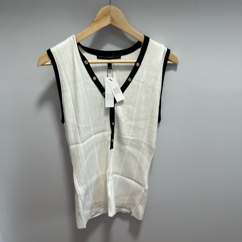 White House Black Market Cream Fitted Buttoned Tank Top